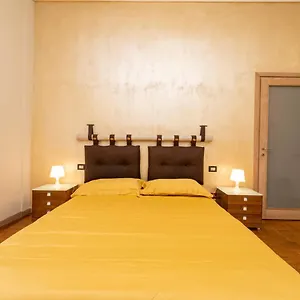 https://casemi-1-milano-centro.it-lombardy.com