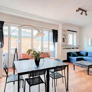 Cozy On Location In Appartement Anvers