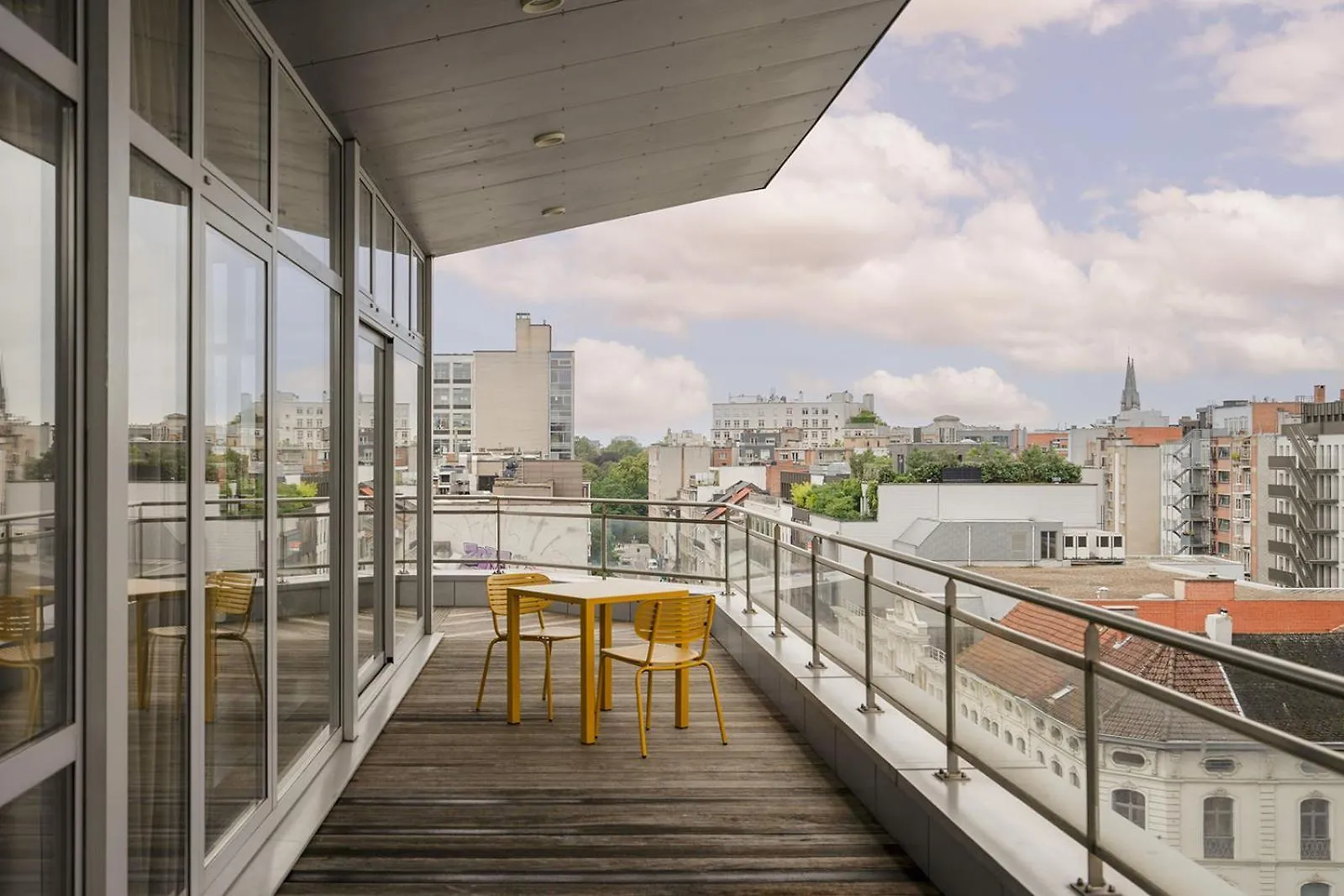 Smartflats - Central Antwerp Apartment